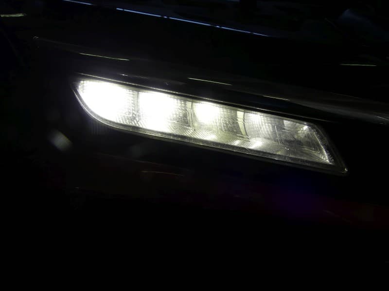 Światło jazdy dziennej prawe Renault Clio IV 12-20 89208541 266003864R