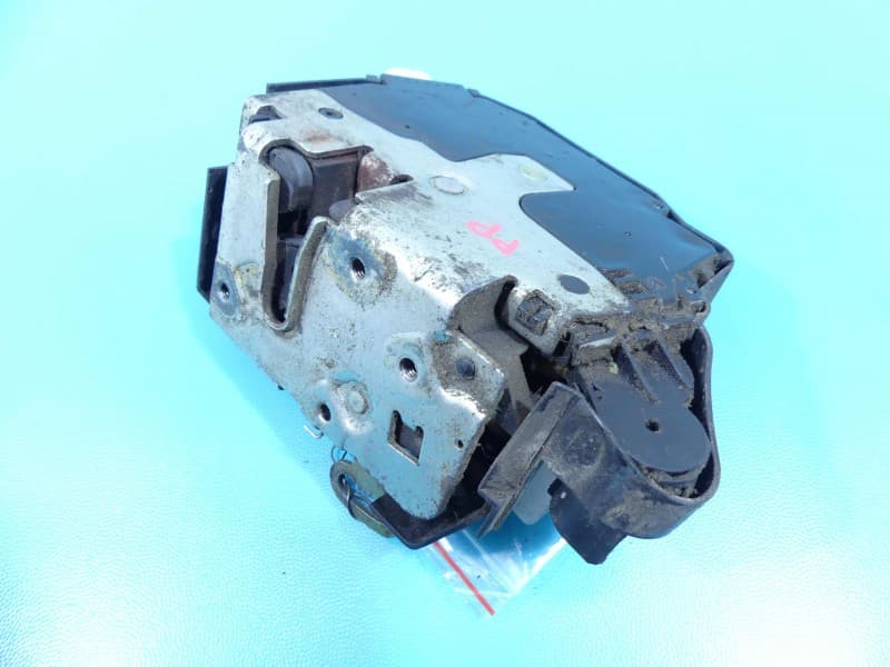 Zamek przód prawy Land rover Freelander I EUROPA 8 PIN