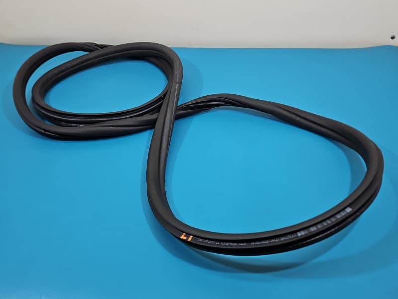 Uszczelka drzwi tył lewa BMW iX3 G08 7393449