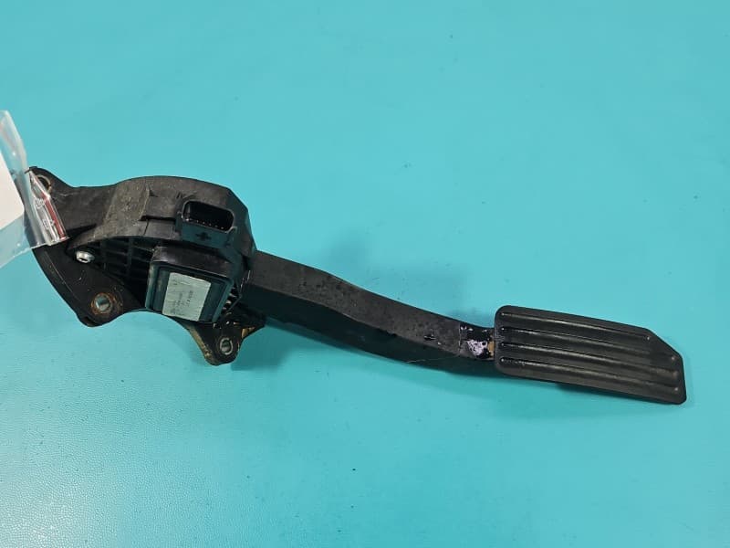 Pedał gazu potencjometr Land rover range Evoque I 11-18 2,0 td FK72-9F836-AC