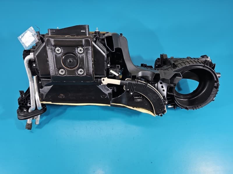 Nagrzewnica Bmw F32 F33 F36 9325141-02 9325141 EUROPA