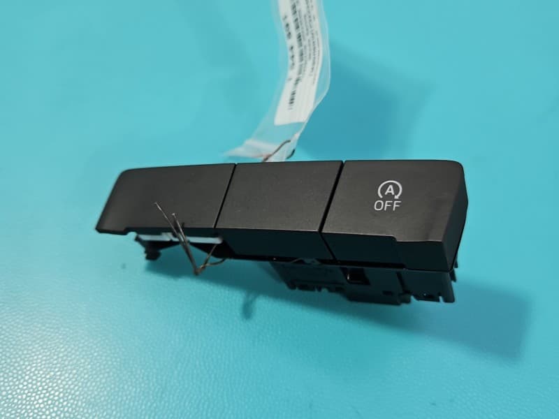 Przełącznik START STOP Skoda Kamiq 655927132C