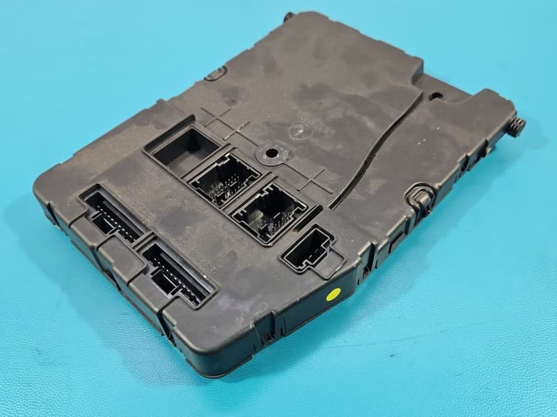 Sterownik moduł UCH Renault Megane II 8200724338 U118400140