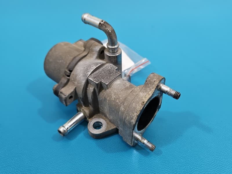 Zawór egr 6PIN Toyota Auris I 1,4 D4D 25620-33030