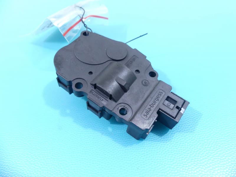 Silniczek nawiewu NAGRZEWNICY Vw Touareg II 10- 16450178 EFB440 EUROPA