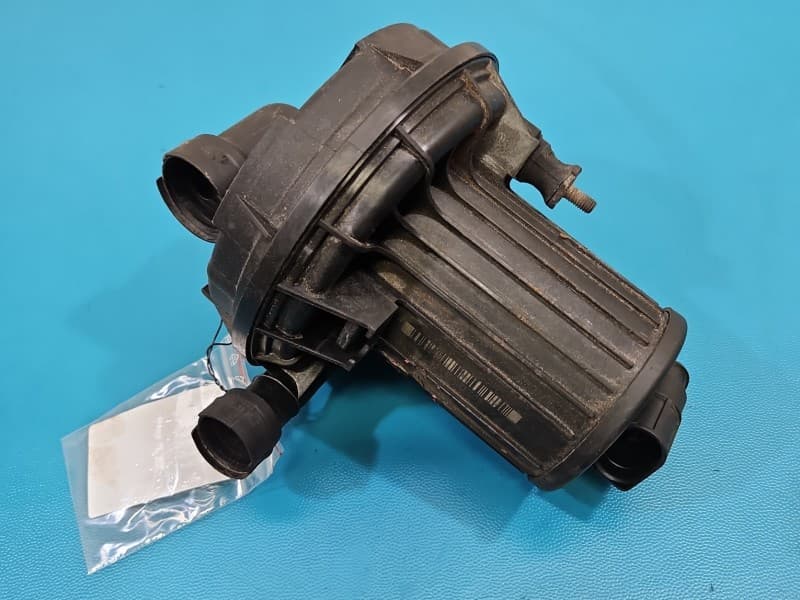 Pompka powietrza wtórnego Skoda Octavia I 1,6 8V 06A959253B 72273803