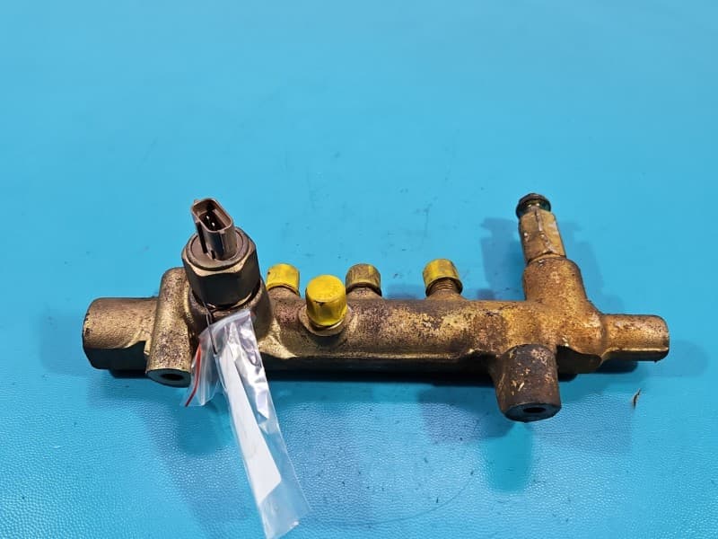 Listwa wtryskowa CZUJNIKI Opel Meriva A 1,7 cdti