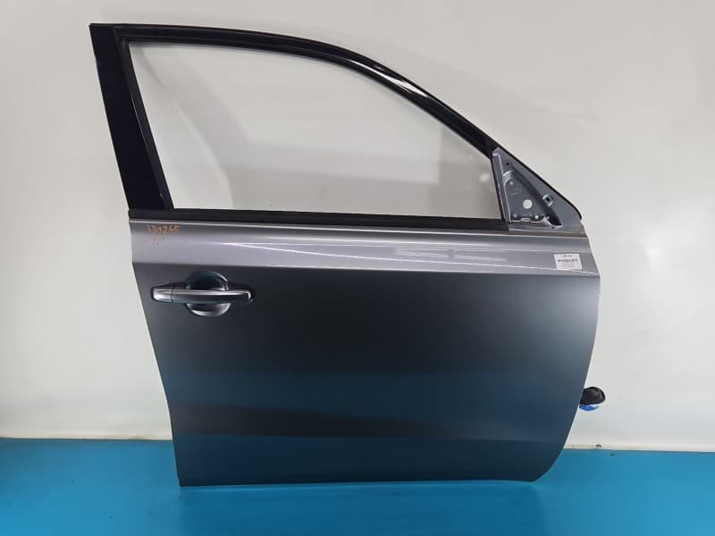 DRZWI PRZÓD PRAWE PASAŻERA Suzuki Vitara II 15- 5d srebrny zcd. C03