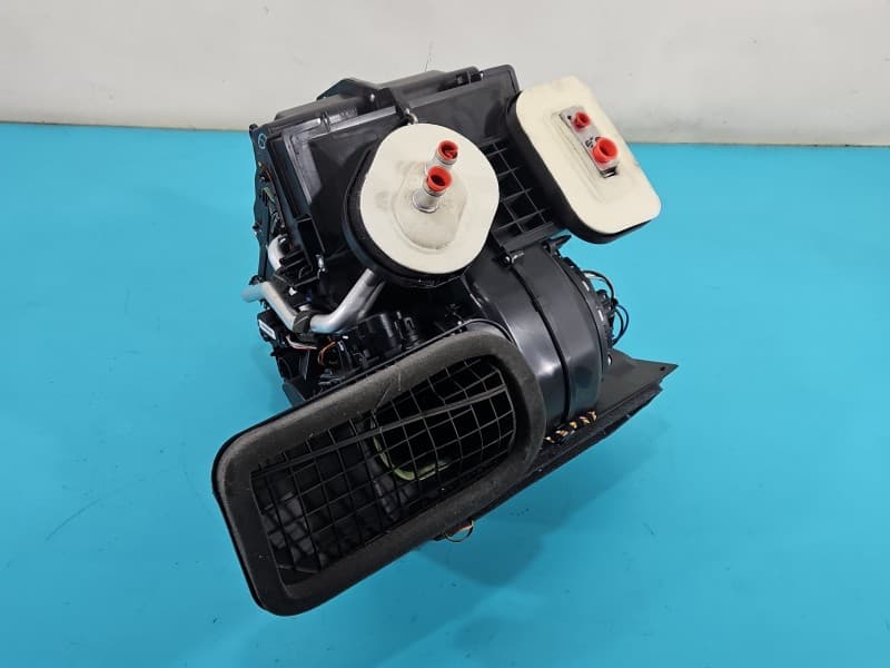 Nagrzewnica Renault Megane IV 272700628R EUROPA