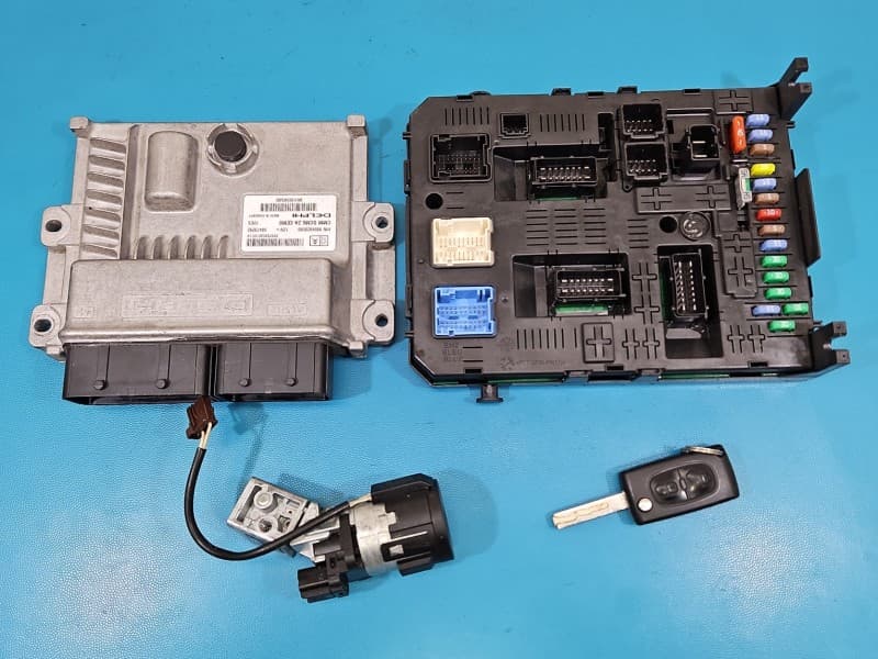 Komputer Sterownik silnika Peugeot 3008 I 09-16 2,0 hdi 9804828580 9813656580 981218998001