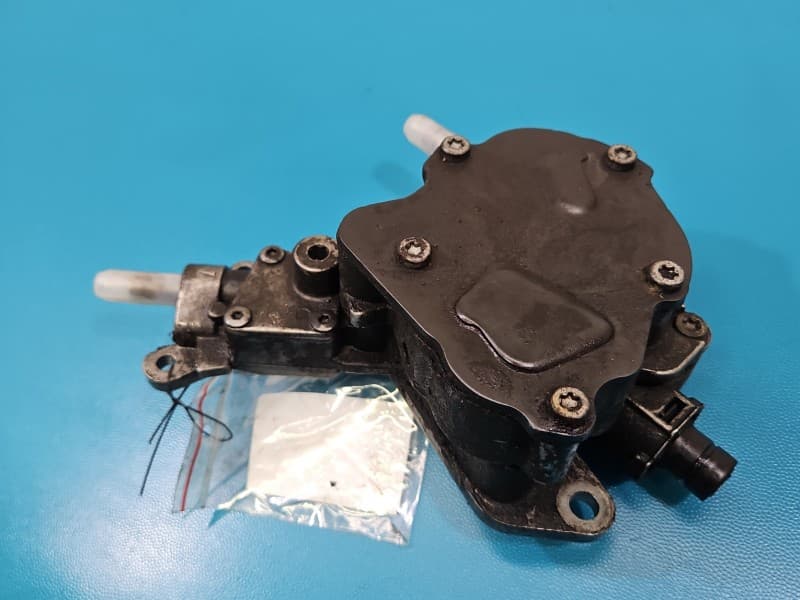Pompa vacum Vw Sharan I 1,9 tdi 038145209N