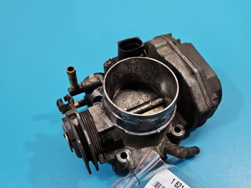 Przepustnica Vw New Beetle 98- 2,0 8V 06A133064H 408237111017