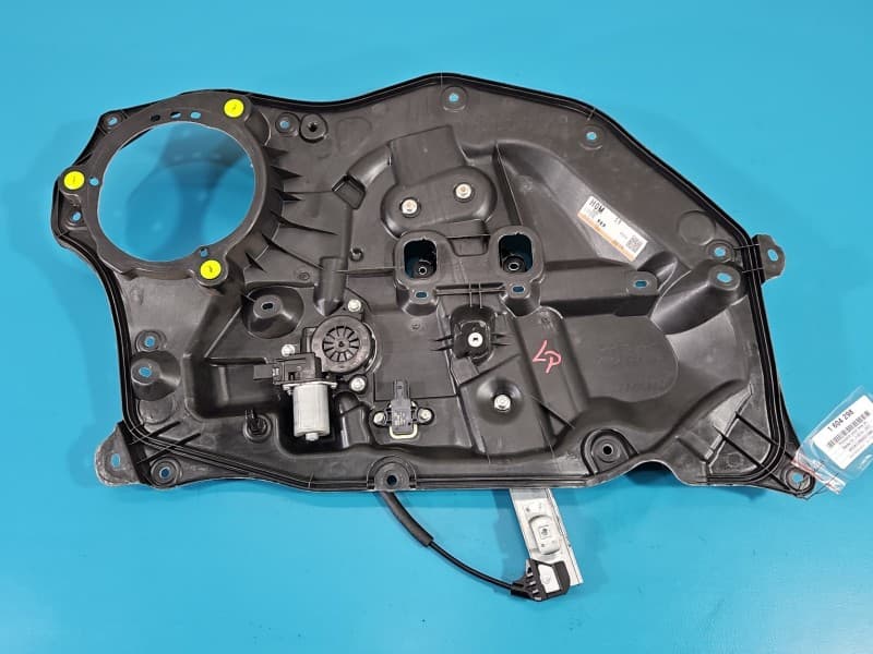 Podnośnik przód lewy SZYBY WINDA DA6R5997X 7031546 170213301 Mazda CX-3 14-21 5d HB