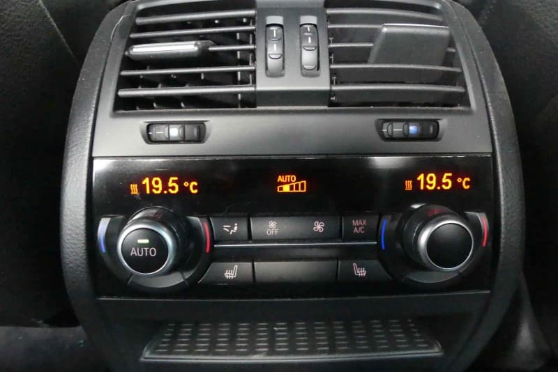 Konsola panel nawiewu Bmw f10 f11 9304719