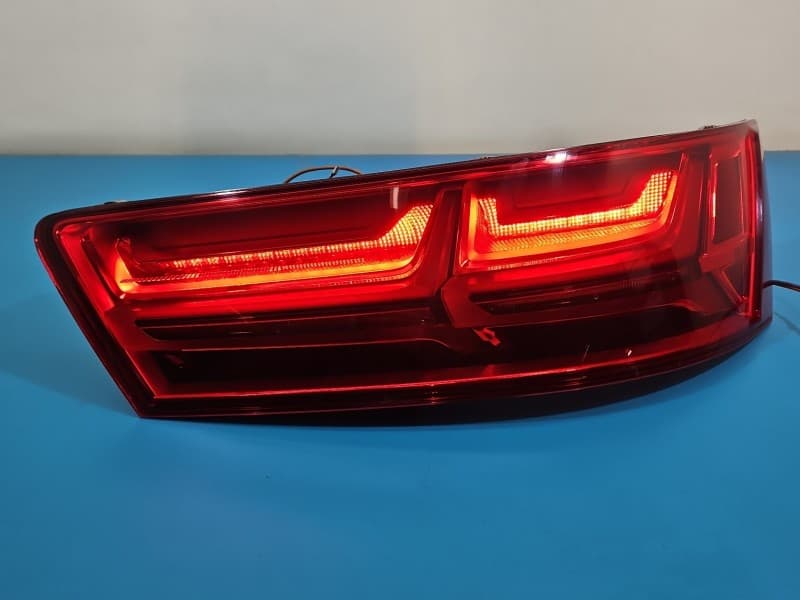 Lampa tył prawa błotnika AUDI Q7 II 4M HB EUROPA 4M0945093D