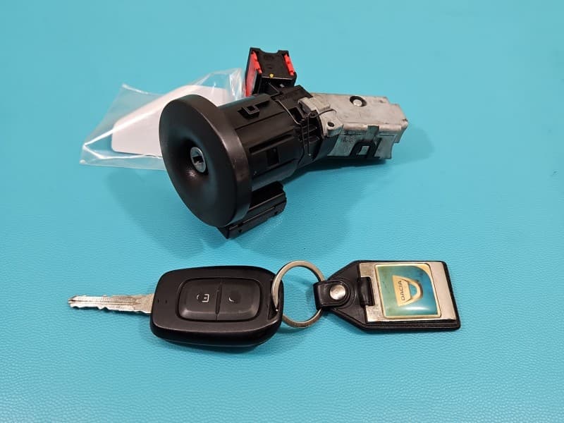 Stacyjka KLUCZYK WKŁADKA Dacia Sandero II 12-20