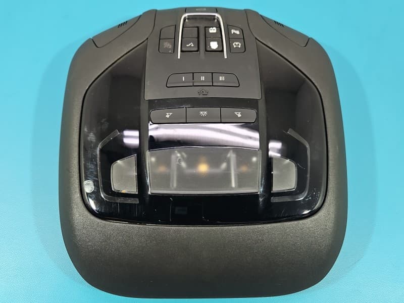 Lampa kabiny lampka Maserati Ghibli III 13- 06701110330 F08939091A