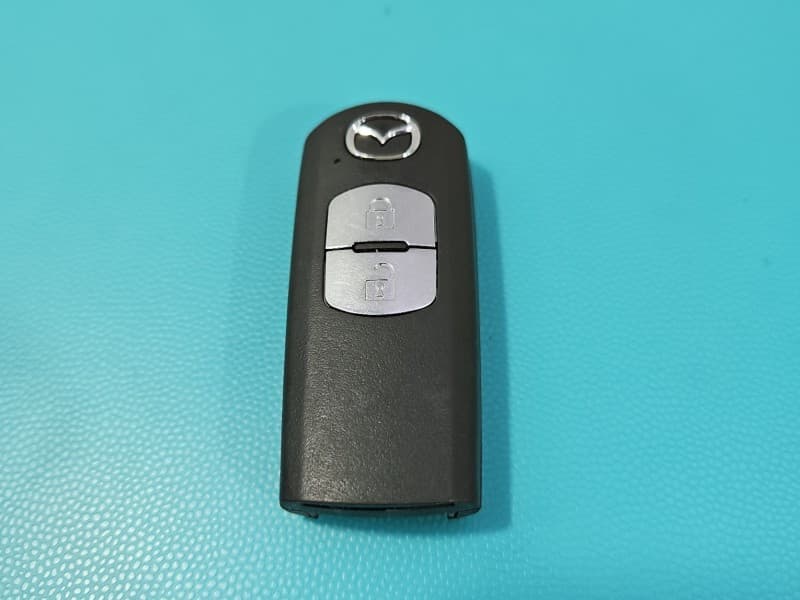 PILOT KLUCZYK KEYLESS Mazda CX-3 14-21 SKE13E-01