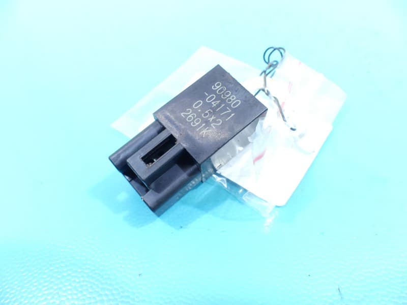Sterownik moduł 2 PIN KONDENSATOR Toyota Estima III 06-19 90980-04171