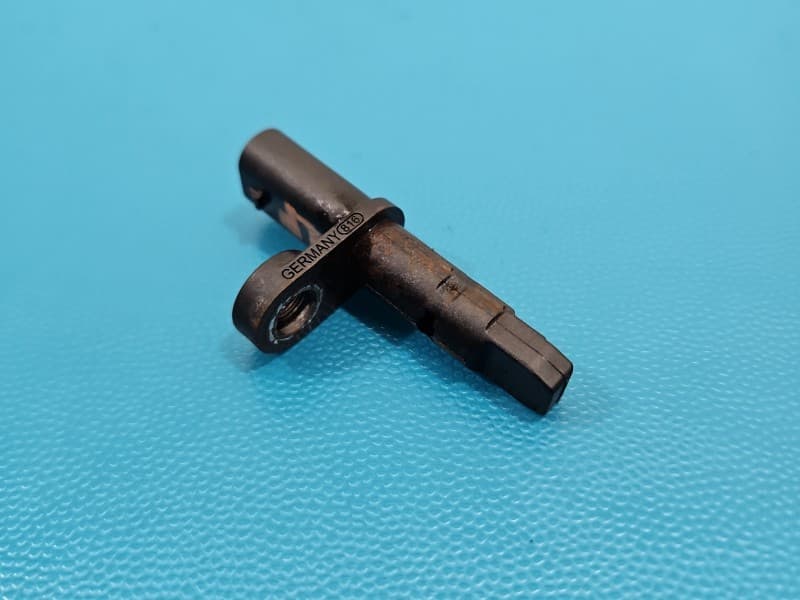 Opel Grandland Czujnik ABS lewy 9810728280