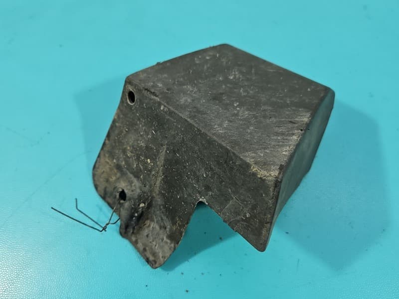 Osłona ZAŚLEPKA PLASTIK OSŁONA PROGU Toyota Rav4 V 76902-42050