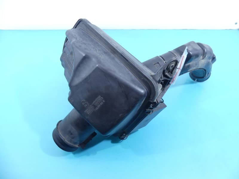 Obudowa filtra powietrza Nissan Qashqai I J10 06-13 2,0 dci JD700