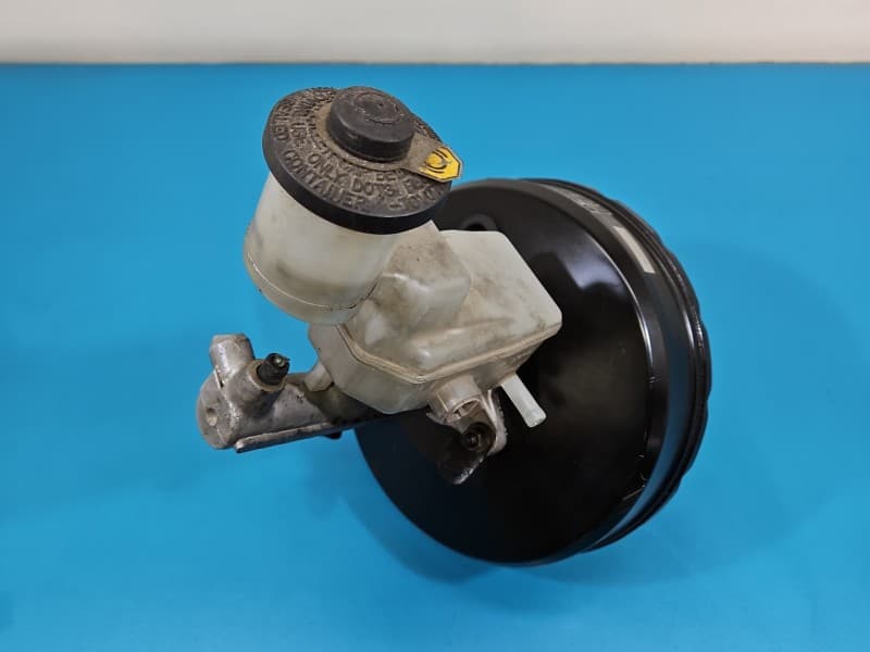 Serwo hamulcowe Toyota Rav4 II 00- 2,0 D4D 1CD 131010-11260