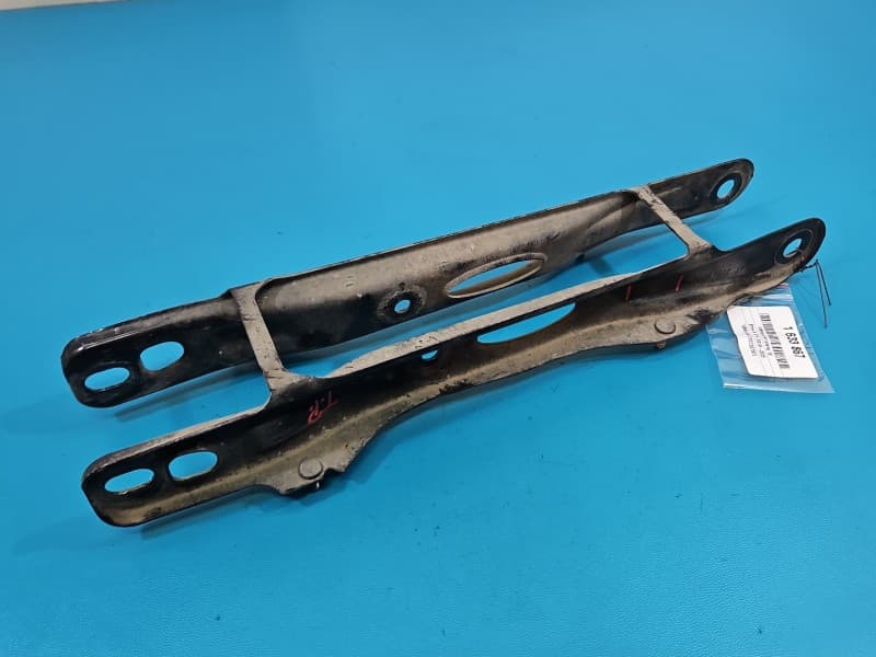Wahacz tył prawy BMW G14 G15 G16 6875104