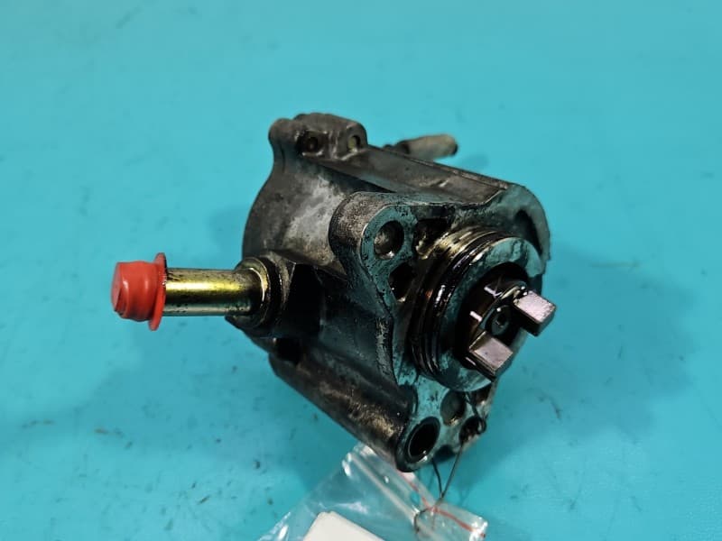 Pompa vacum Toyota Corolla Verso II 2,0 D4D 29300-27020