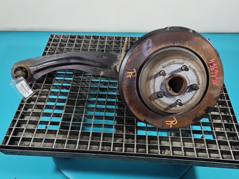 Piasta koła tył prawa zwrotnica łożysko Ford Kuga Mk2 II 13-19 1,5 Ecoboost