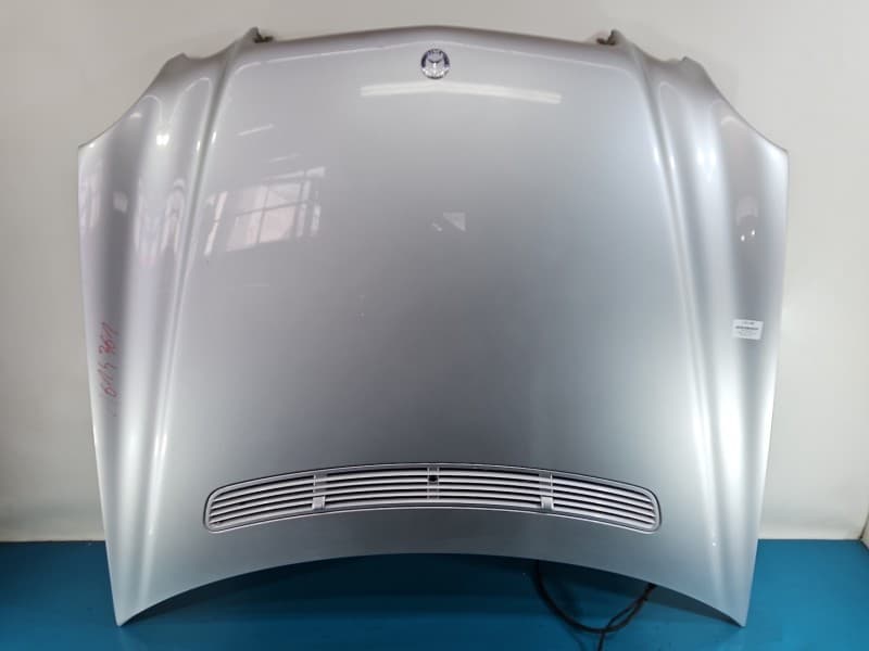 Maska przednia Mercedes W211 C775