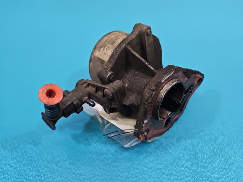 Pompa vacum Opel Vivaro 1,9 cdti 8200072985
