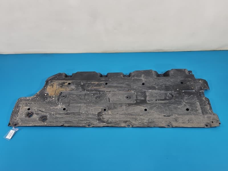 Osłona ZAŚLEPKA PLASTIK podwozia MG MG3 24- 18023480