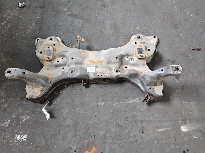 WÓZEK KOŁYSKA TRAWERS Sanki Belka silnika Hyundai I30 II 12-16 1,4 crdi
