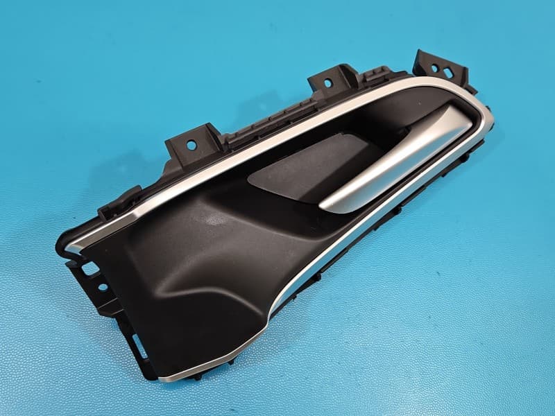 Klamka wewnętrzna przód prawa MG MG3 24- 11199085