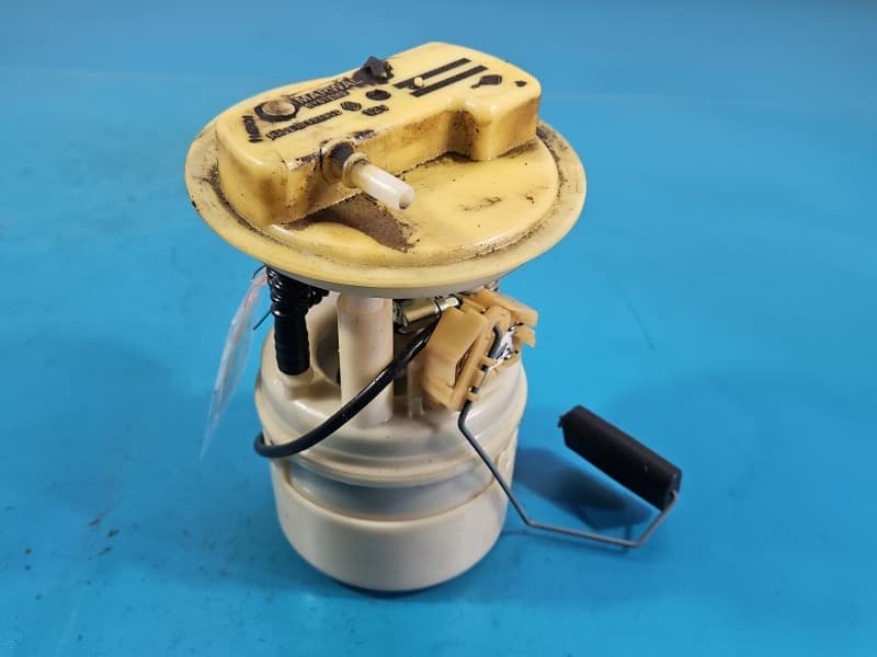 pompka Pompa paliwa Renault Clio II 1,4 16V 8200057324 4pin