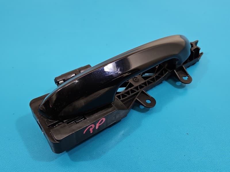 Klamka przód prawa zewnętrzna MG MG3 24- 5PBC