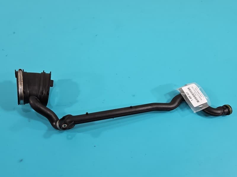 Rura Mercedes CLS II C218 W218 218 4,7 V8 278922 A2780940991 przewód Powietrza