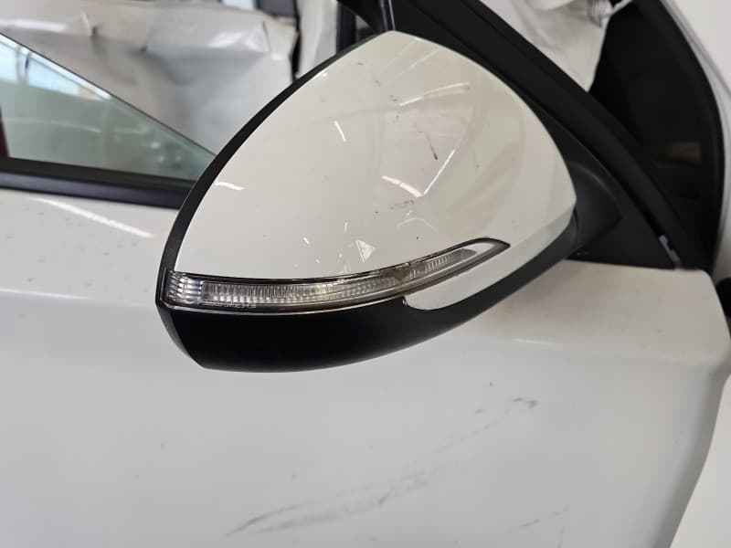 Lusterko prawe Hyundai I30 III 16- Pęknięty kierunkowskaz, nie dziala kierunkowskaz, 6pin europa