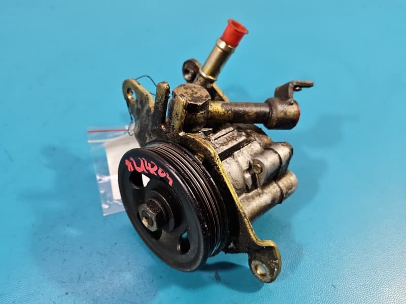 Pompa wspomagania Nissan Micra K11 1,0 16V 22084249