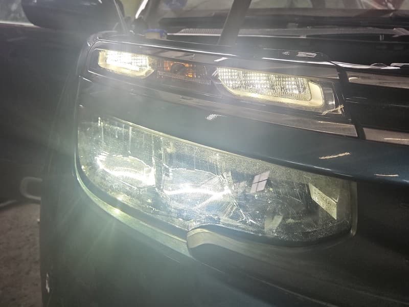 Reflektor prawy lampa przód Citroen C5 Aircross 17-25 EUROPA 9835610280 89915758