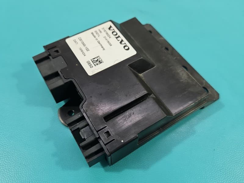 Sterownik moduł klapy Volvo V90 31676024