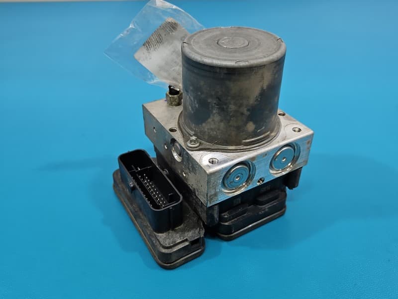 Pompa abs Toyota Corolla E21 19- 1,6 16V 0265956651 44540-02780