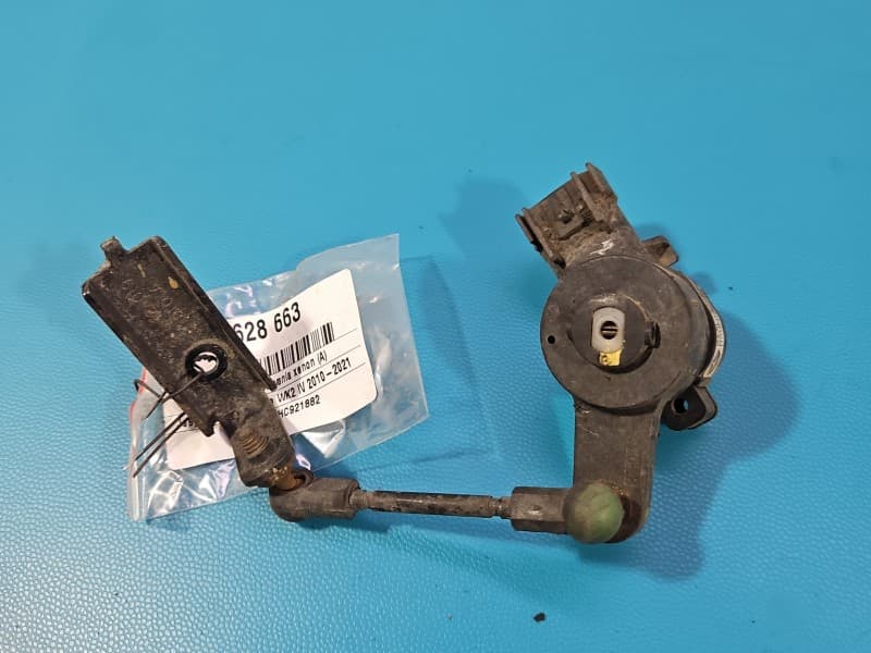 Czujnik poziomowania xenon Jeep Grand Cherokee IV WK2 68264613AC