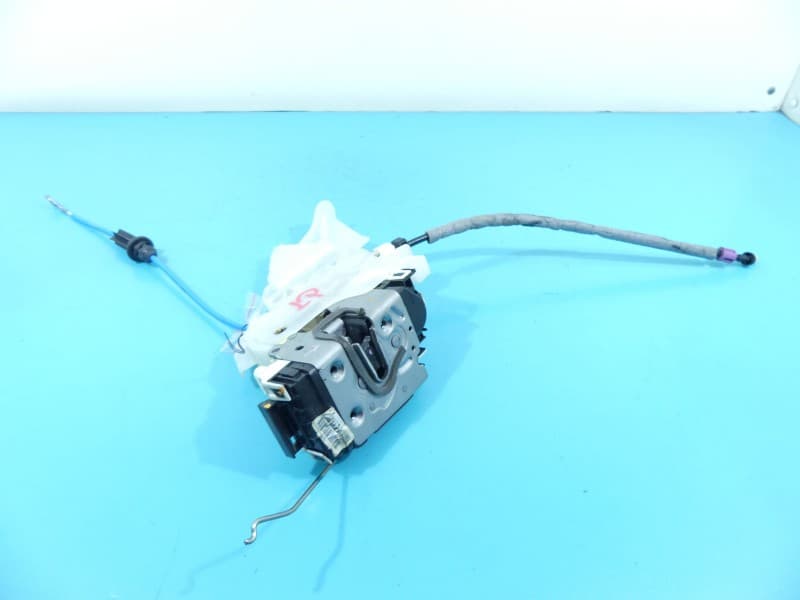 Zamek przód lewy Mercedes W212 EUROPA 4 pin A0997200135