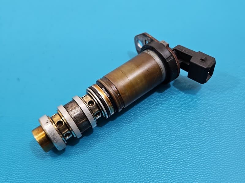 Czujnik faz rozrządu BMW E87 2,0 16V N43 B20 13150926 7561264