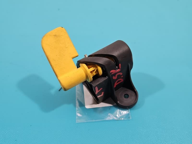 Klamka wewnętrzna tył lewa Renault Trafic III 905037994R 93452556