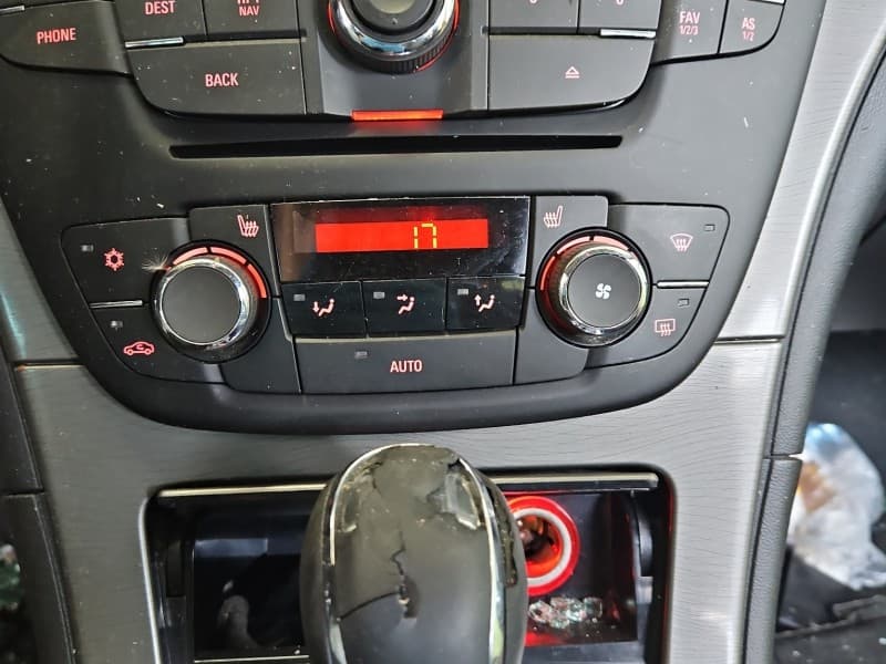 Konsola panel nawiewu Opel Insignia A 13273096