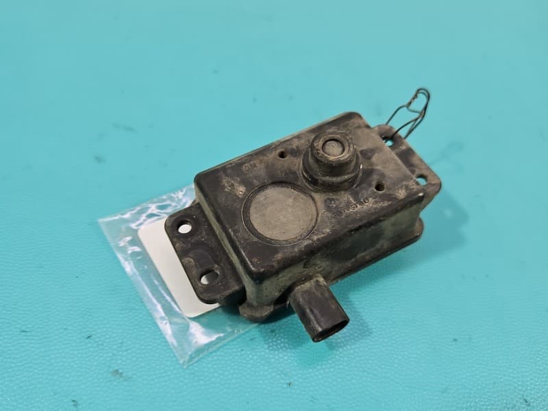 Sterownik moduł KLAPY Opel Insignia B 23355896