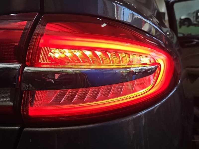 Lampa tył prawa błotnika Ford Fusion USA 12-20 sedan EUROPA